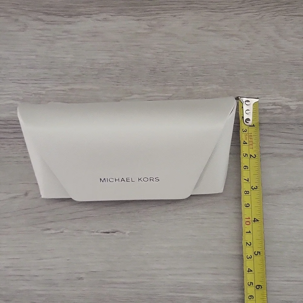Michael Kors White Hard Shell Eyeglass Case Designer‎ Sunglasses Protector